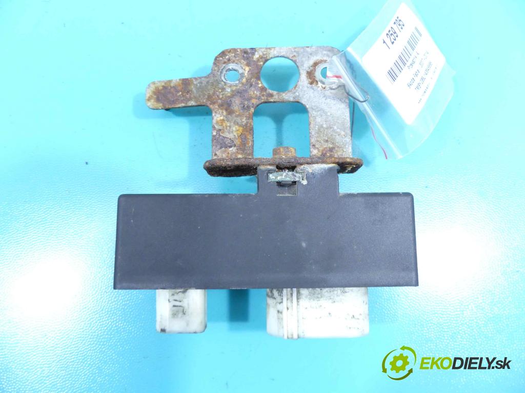 Skoda Fabia II 2007-2014 1.9 tdi 105 HP manual 77 kW 1896 cm3 5- Relé: 1J0919506M (Relé)