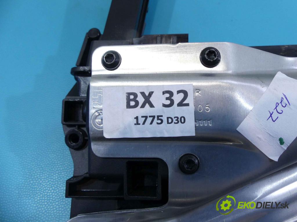 Bmw 7 G11 2015-2022 3.0d 265KM automatic 195 kW 2993 cm3 4- roleta 105474200C (Rolety kufra)