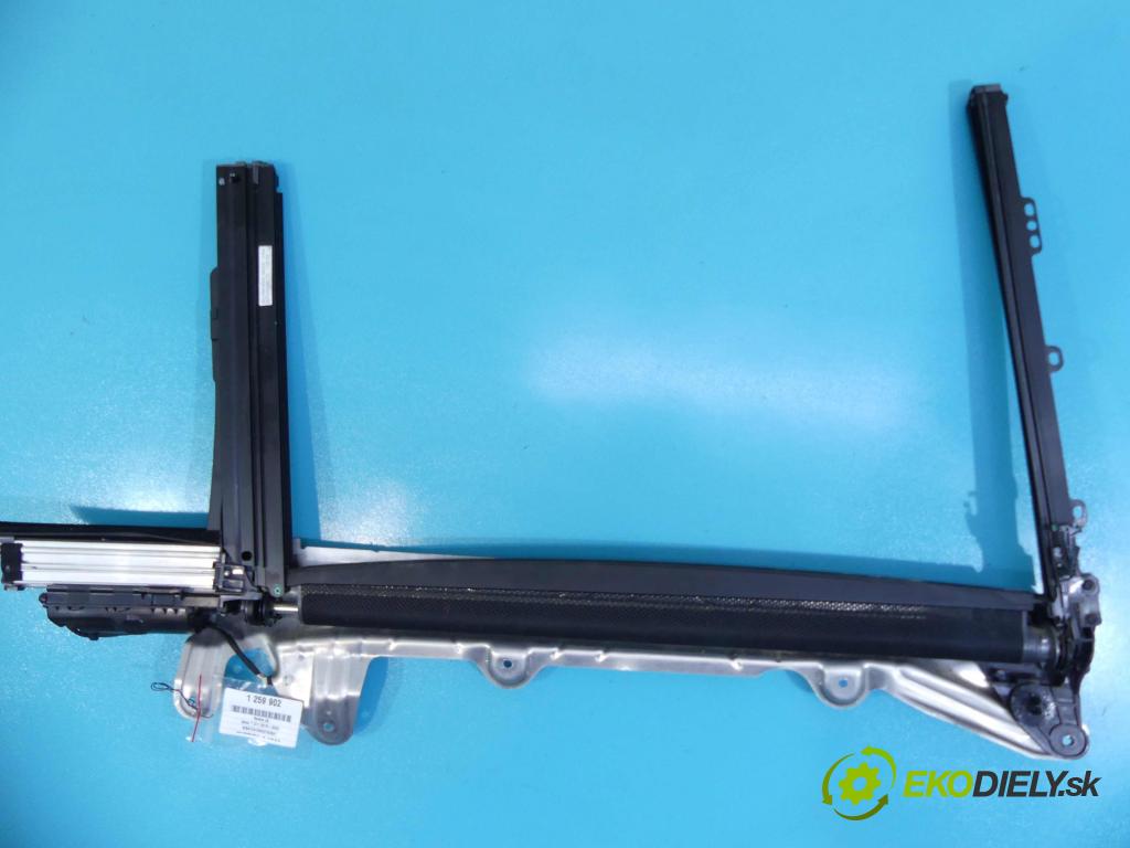 Bmw 7 G11 2015-2022 3.0d 265KM automatic 195 kW 2993 cm3 4- roleta 105474200C (Rolety kufra)