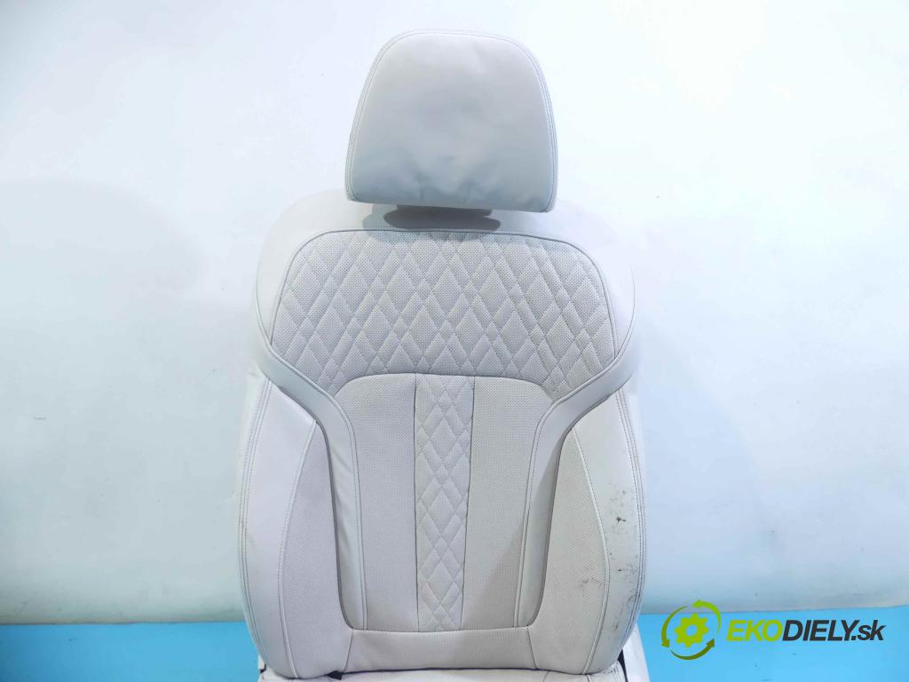 Bmw 7 G11 2015-2022 3.0d 265KM automatic 195 kW 2993 cm3 4- Sedačka ľavý  (Sedačky, sedadlá)