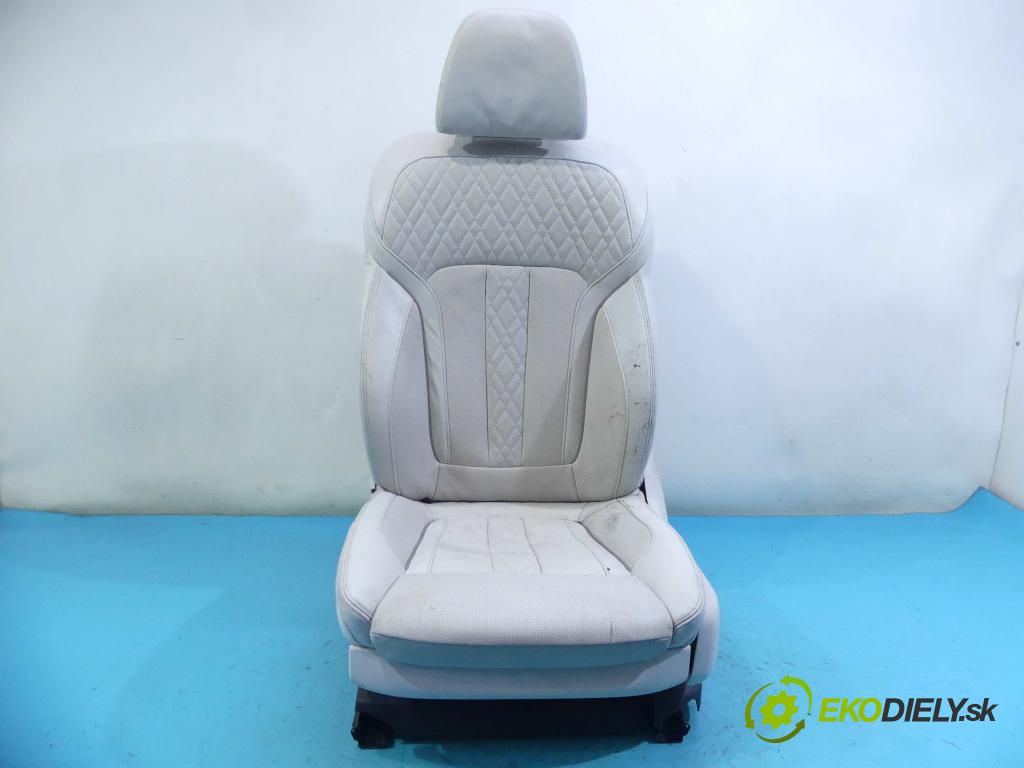 Bmw 7 G11 2015-2022 3.0d 265KM automatic 195 kW 2993 cm3 4- Sedačka ľavý  (Sedačky, sedadlá)