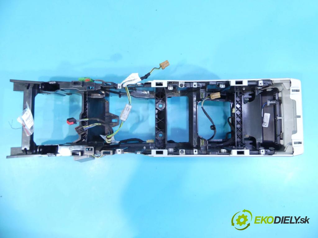 Land rover Discovery Sport 2014-2019 L550 2.0 D 179KM automatic 132 kW 1965 cm3 5- operadlo FK72-14K042 (Lakťové opierky)