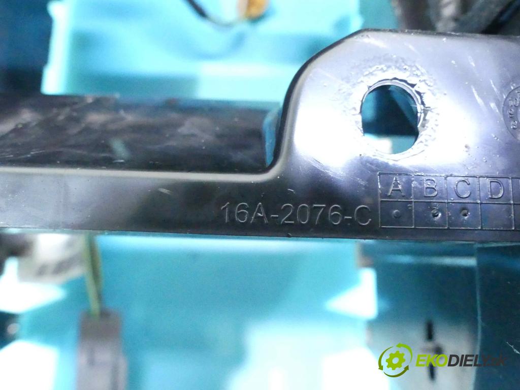 Land rover Discovery Sport 2014-2019 L550 2.0 D 179KM automatic 132 kW 1965 cm3 5- operadlo FK72-14K042 (Lakťové opierky)