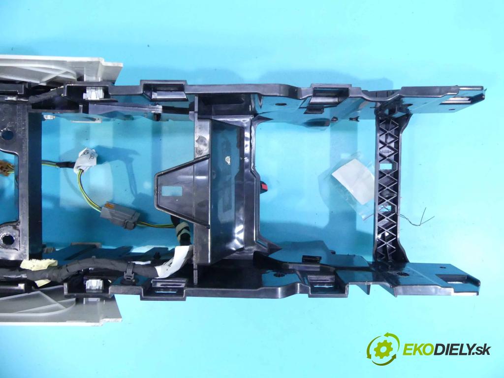 Land rover Discovery Sport 2014-2019 L550 2.0 D 179KM automatic 132 kW 1965 cm3 5- operadlo FK72-14K042 (Lakťové opierky)