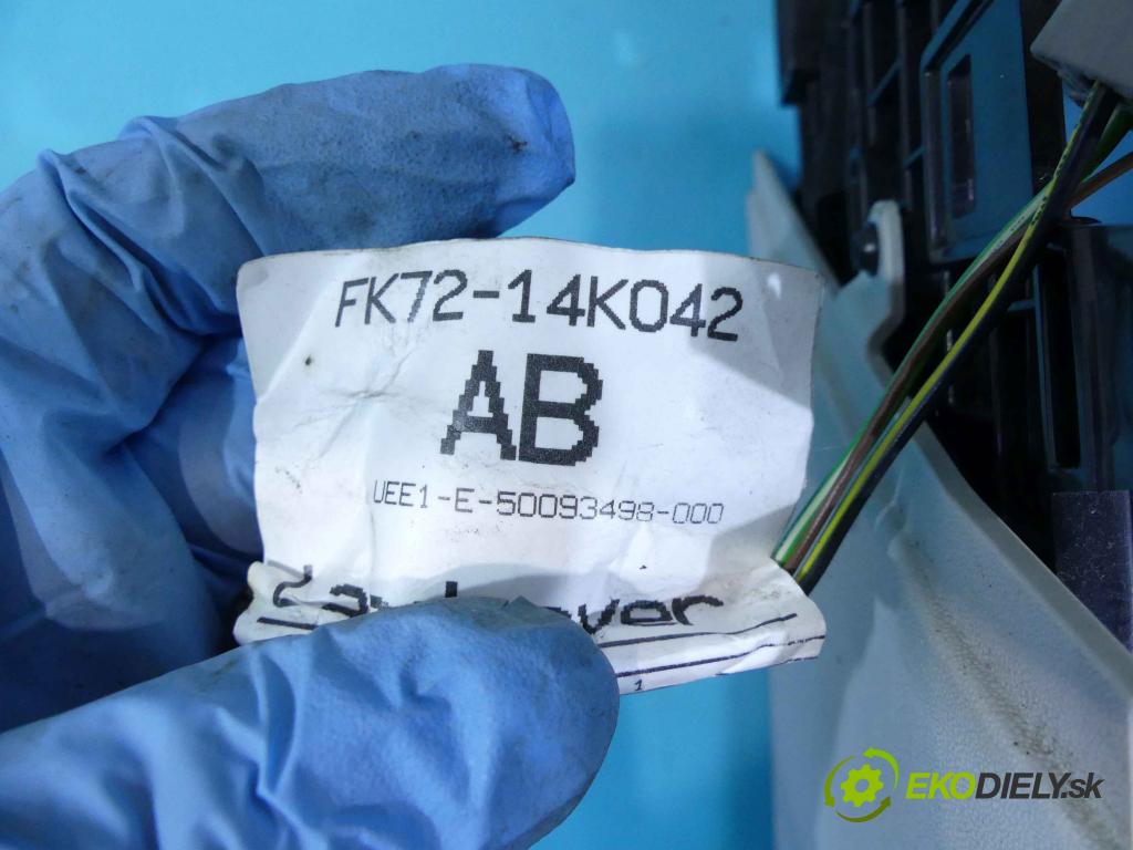 Land rover Discovery Sport 2014-2019 L550 2.0 D 179KM automatic 132 kW 1965 cm3 5- operadlo FK72-14K042 (Lakťové opierky)