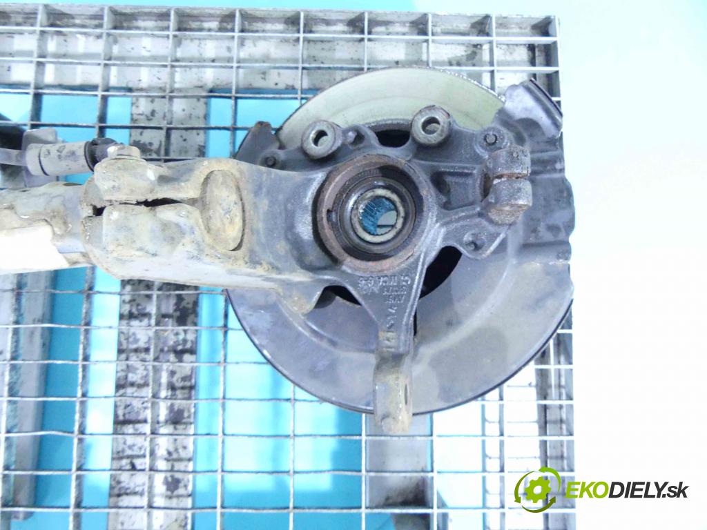 Ford Focus Mk3 2010-2018 1.6 tdci 116 HP manual 85 kW 1560 cm3 5- náboj ľavé  (Náboje)