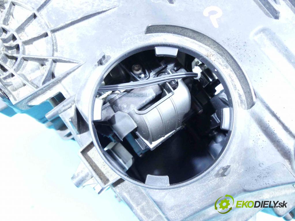 Bmw 7 G11 2015-2022 3.0d 265KM automatic 195 kW 2993 cm3 4- Reflektor: pravý 7471328 (Pravé)