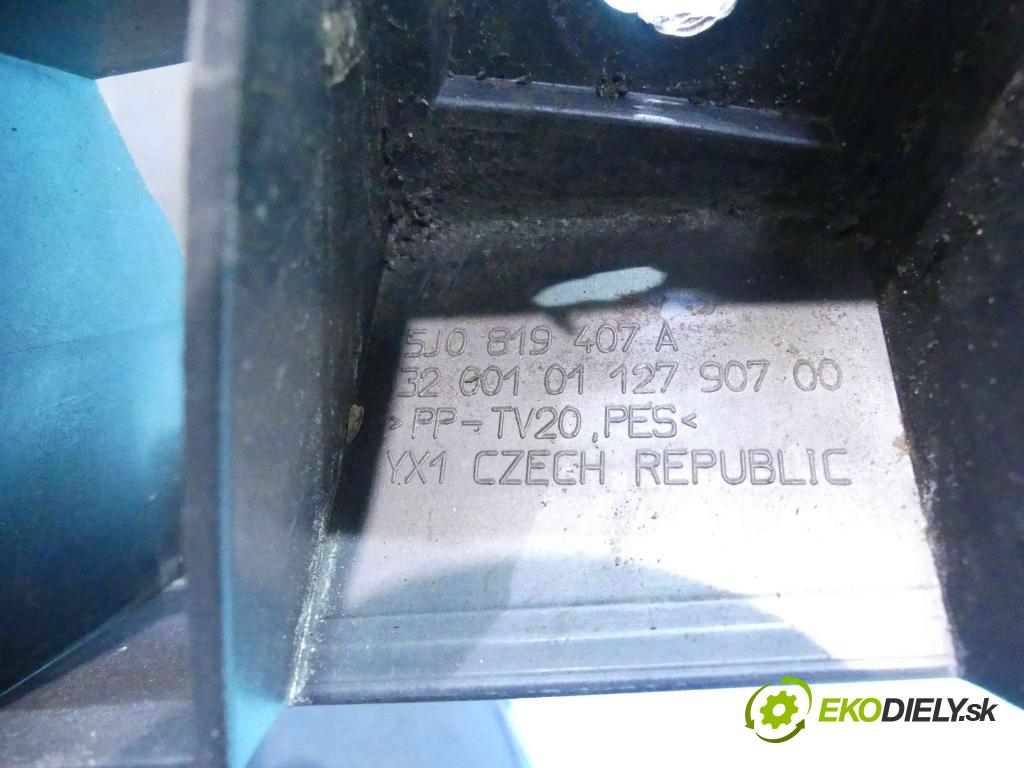 Skoda Fabia II 2007-2014 1.9 tdi 105 HP manual 77 kW 1896 cm3 5- torpédo 5J0819407A (Torpéda)