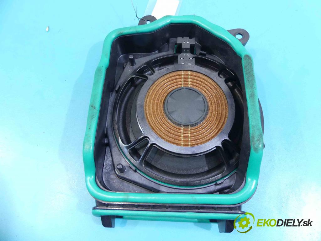 Bmw 7 G11 2015-2022 3.0d 265KM automatic 195 kW 2993 cm3 4- Subwoofer: 6801075 (Audio zariadenia)