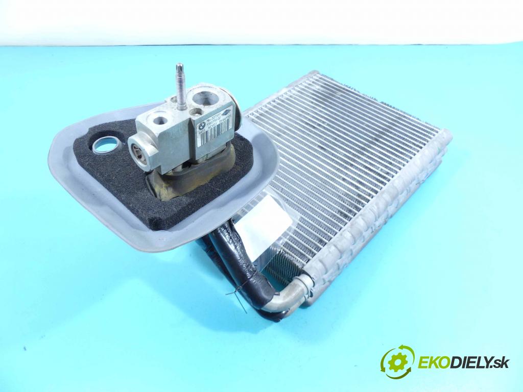 Bmw 7 G11 2015-2022 3.0d 265KM automatic 195 kW 2993 cm3 4- radiator 9361710 (Radiátory kúrenia)