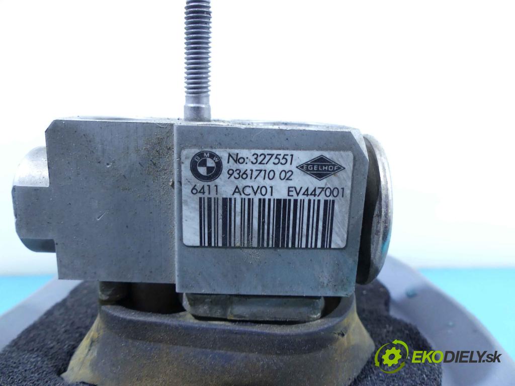 Bmw 7 G11 2015-2022 3.0d 265KM automatic 195 kW 2993 cm3 4- radiator 9361710 (Radiátory kúrenia)