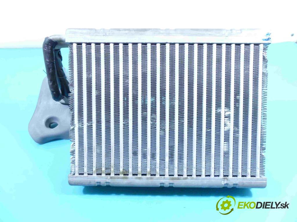 Bmw 7 G11 2015-2022 3.0d 265KM automatic 195 kW 2993 cm3 4- radiator 9361710 (Radiátory kúrenia)