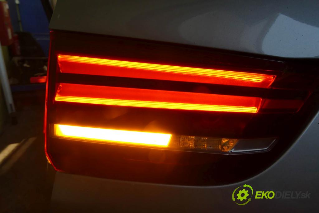 Bmw X5 F15 2013-2018 3.0d 313 HP automatic 230 kW 2993 cm3 5- svetlo / reflektor zadné ľavé 7301271 (Kľučka dverí ostatné)