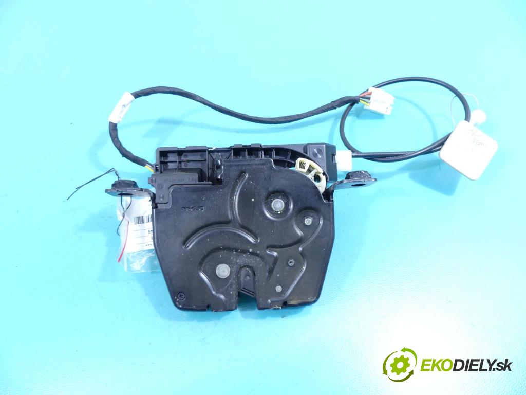 Bmw X5 F15 2013-2018 3.0d 313 hp automatic 230 kW 2993 cm3 5- zámek kufrových dveří zadní 51244817123