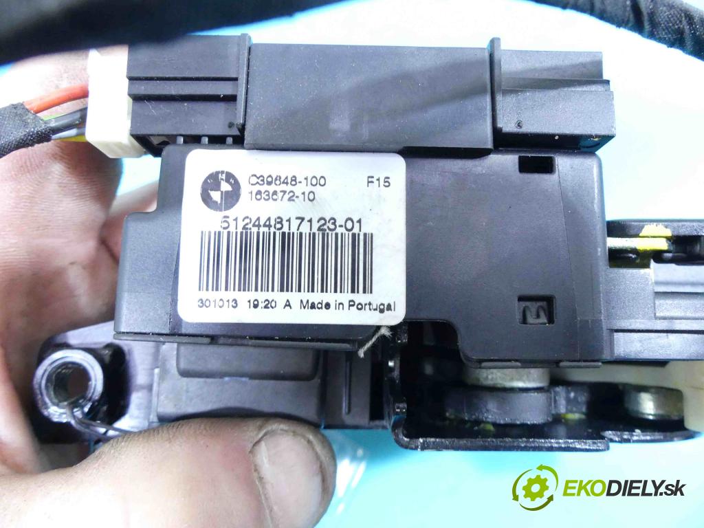 Bmw X5 F15 2013-2018 3.0d 313 hp automatic 230 kW 2993 cm3 5- zámek kufrových dveří zadní 51244817123