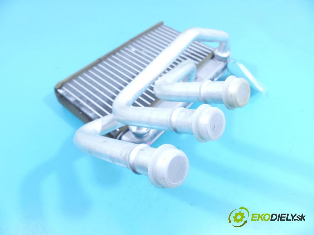 Bmw X5 F15 2013-2018 3.0d 313 hp automatic 230 kW 2993 cm3 5- radiátor 669180B (Radiátory topení)