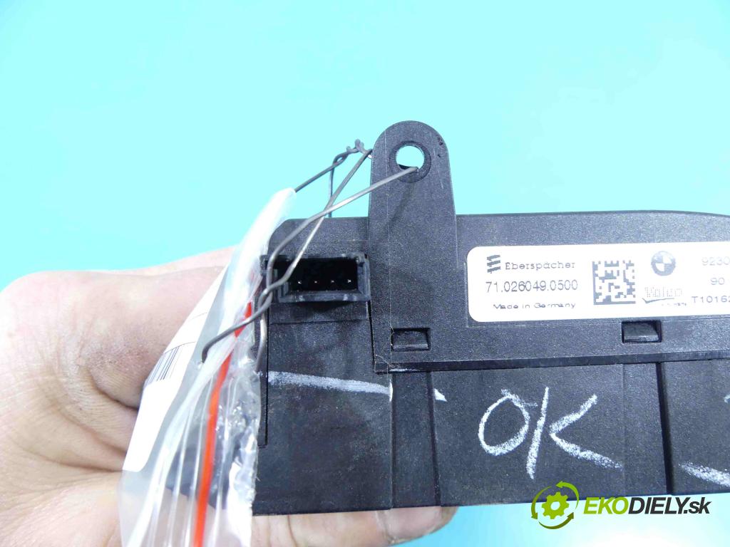 Bmw X5 F15 2013-2018 3.0d 313 hp automatic 230 kW 2993 cm3 5- radiátor 9230657 (Radiátory topení)