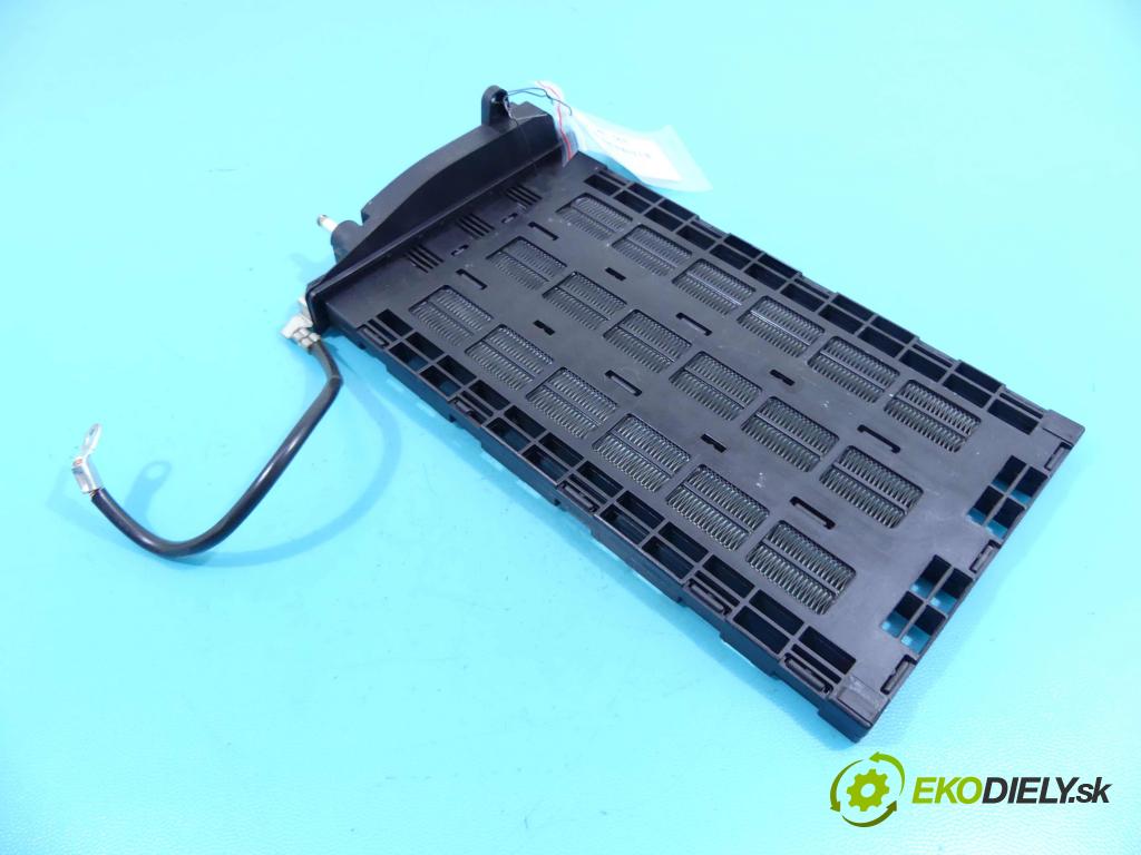 Bmw X5 F15 2013-2018 3.0d 313 hp automatic 230 kW 2993 cm3 5- radiátor 9230657 (Radiátory topení)