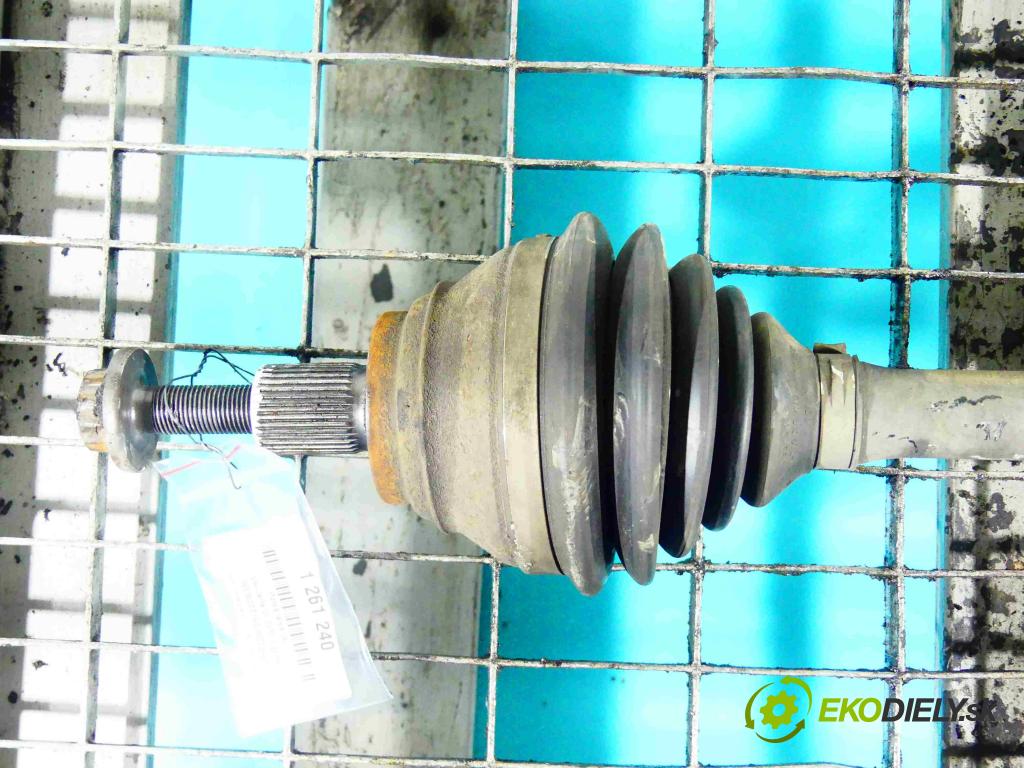 Vw Jetta VI 2010-2018 1.4 tsi 125 HP automatic 92 kW 1395 cm3 4- poloos ľavé 5C0407271BL (Poloosy)