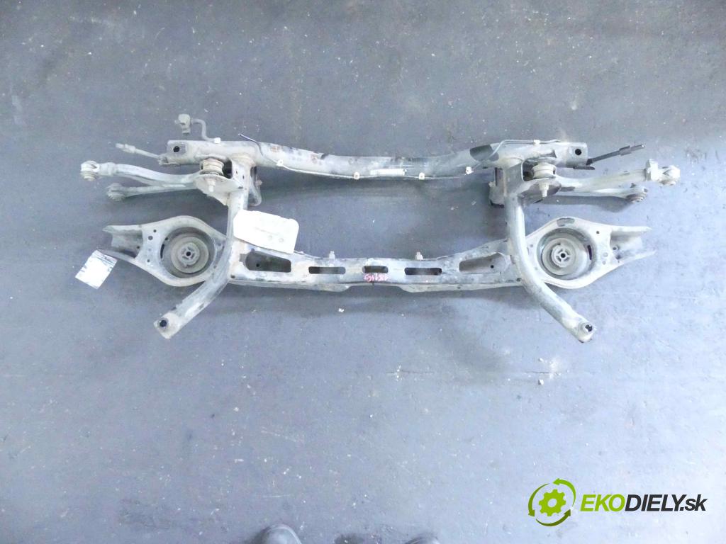 Vw Jetta VI 2010-2018 1.4 tsi 125 hp automatic 92 kW 1395 cm3 4- zadní výztuha 