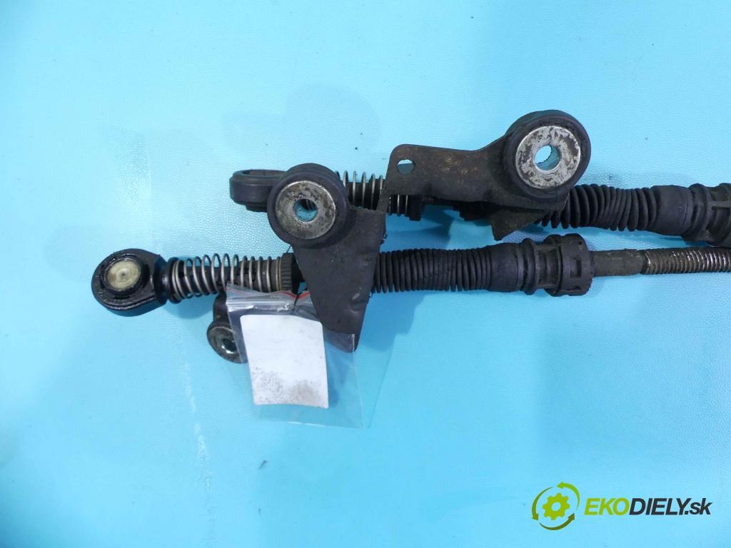 Vw Polo IV 9N 2001-2009 1.4 tdi 75 HP manual 55 kW 1422 cm3 5- Páka: Změny: stupeň,rýchlosť 6Q0711049AE (Rýchlostné páky / kulisy)