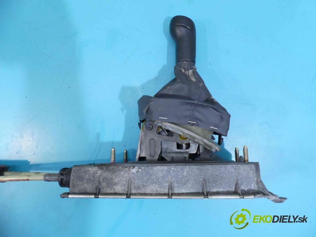 Vw Polo IV 9N 2001-2009 1.4 tdi 75 HP manual 55 kW 1422 cm3 5- Páka: Změny: stupeň,rýchlosť 6Q0711049AE (Rýchlostné páky / kulisy)