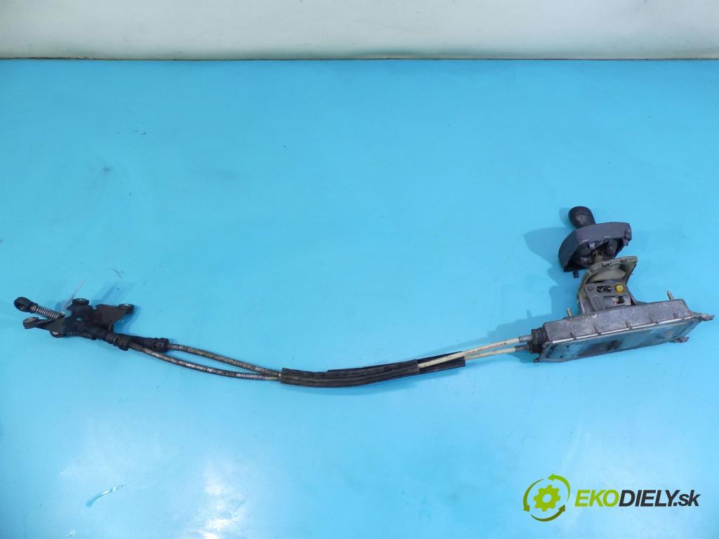 Vw Polo IV 9N 2001-2009 1.4 tdi 75 HP manual 55 kW 1422 cm3 5- Páka: Změny: stupeň,rýchlosť 6Q0711049AE (Rýchlostné páky / kulisy)