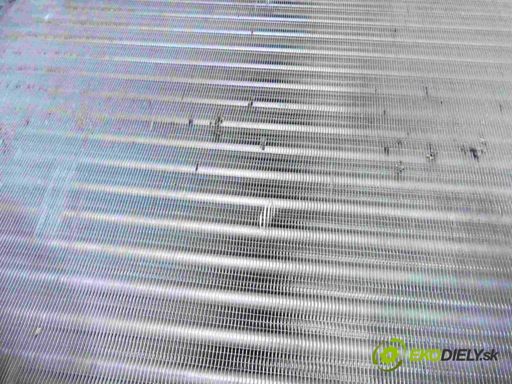 Volvo V40 I 1995-2004 2.0 16v 136 HP manual 100 kW 1948 cm3 5- chladič voda:  (Chladiče vody)