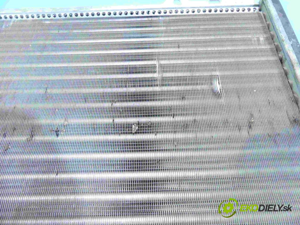 Volvo V40 I 1995-2004 2.0 16v 136 HP manual 100 kW 1948 cm3 5- chladič voda:  (Chladiče vody)