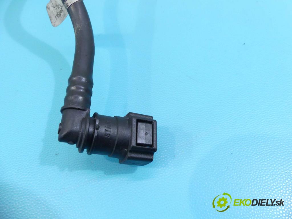 Land rover Discovery Sport 2014-2019 L550 2.0 D 179KM automatic 132 kW 1965 cm3 5- rúrka palivovy G4D3-9B337-BD