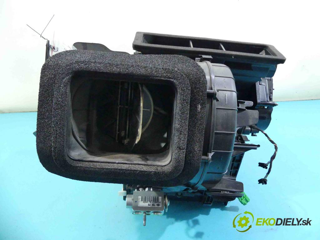 Land rover Discovery Sport 2014-2019 L550 2.0 D 179KM automatic 132 kW 1965 cm3 5- radiator FK72-19B555-CF (Radiátory kúrenia)