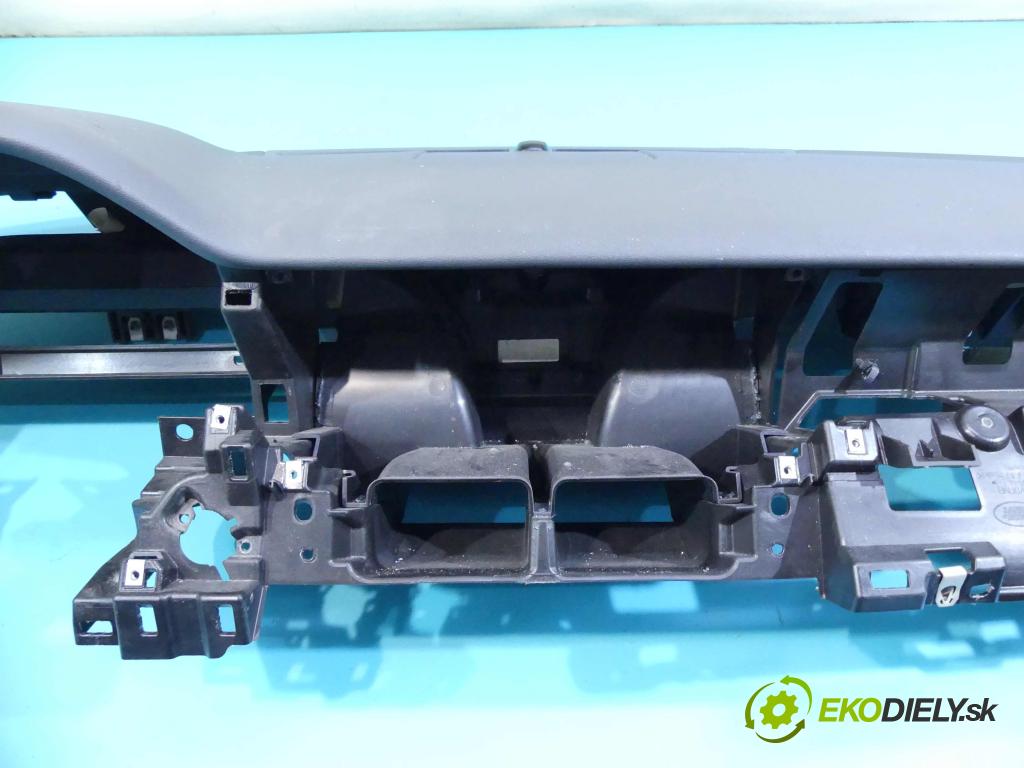 Land rover Discovery Sport 2014-2019 L550 2.0 TD 179KM automatic 132 kW 1965 cm3 5- kokpit,pristrojová doska rozdeľovacia 162850441