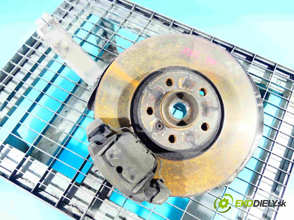 Bmw X5 F15 2013-2018 3.0d 313 HP automatic 230 kW 2993 cm3 5- náboj pravé  (Náboje)