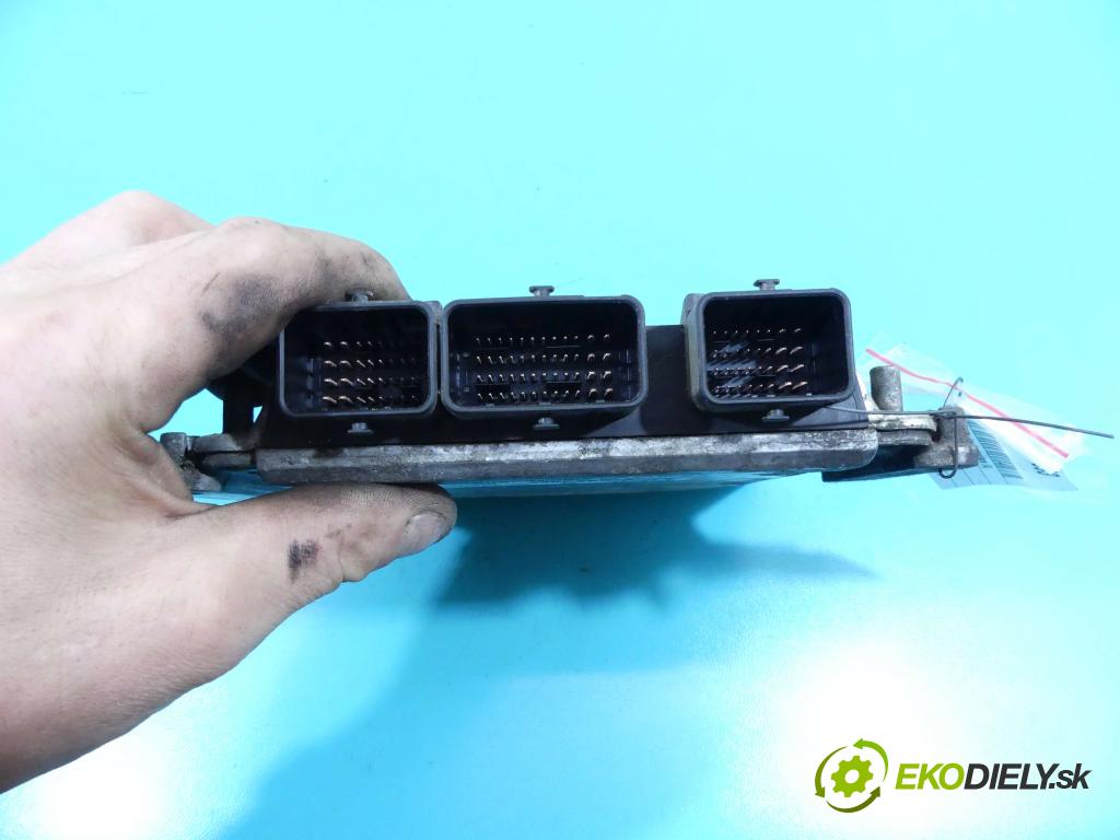 Peugeot 206 2.0 hdi 90 hp manual 66 kW 1997 cm3 3- jednotka řídící 0281011188