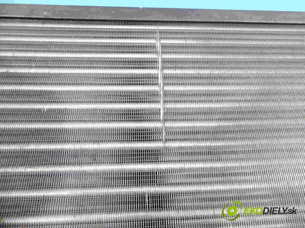 Audi A4 B5 1994-2001 1.6 SR 101 HP manual 74 kW 1595 cm3 4- chladič  (Chladiče)