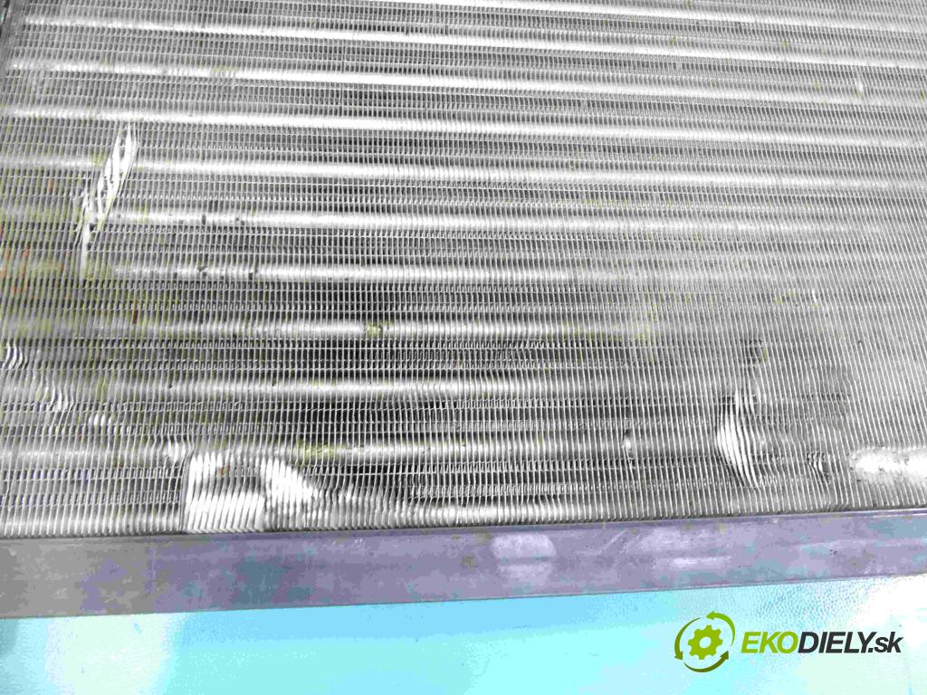 Audi A4 B5 1994-2001 1.6 SR 101 HP manual 74 kW 1595 cm3 4- chladič  (Chladiče)