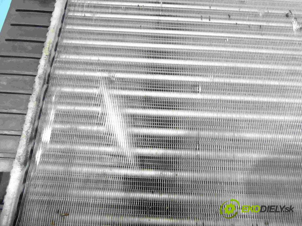 Audi A4 B5 1994-2001 1.6 SR 101 HP manual 74 kW 1595 cm3 4- chladič  (Chladiče)