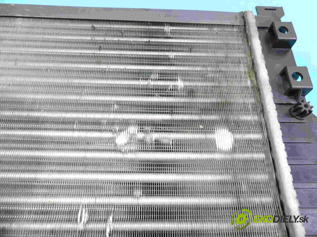 Audi A4 B5 1994-2001 1.6 SR 101 HP manual 74 kW 1595 cm3 4- chladič  (Chladiče)