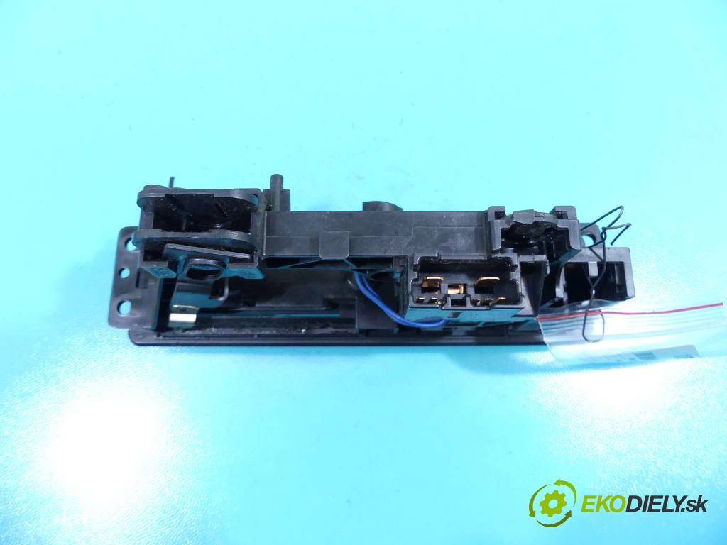 Toyota Rav4 I 1994-2000 2.0 16v 128 HP manual 94 kW 1998 cm3 3- panel kúrenia