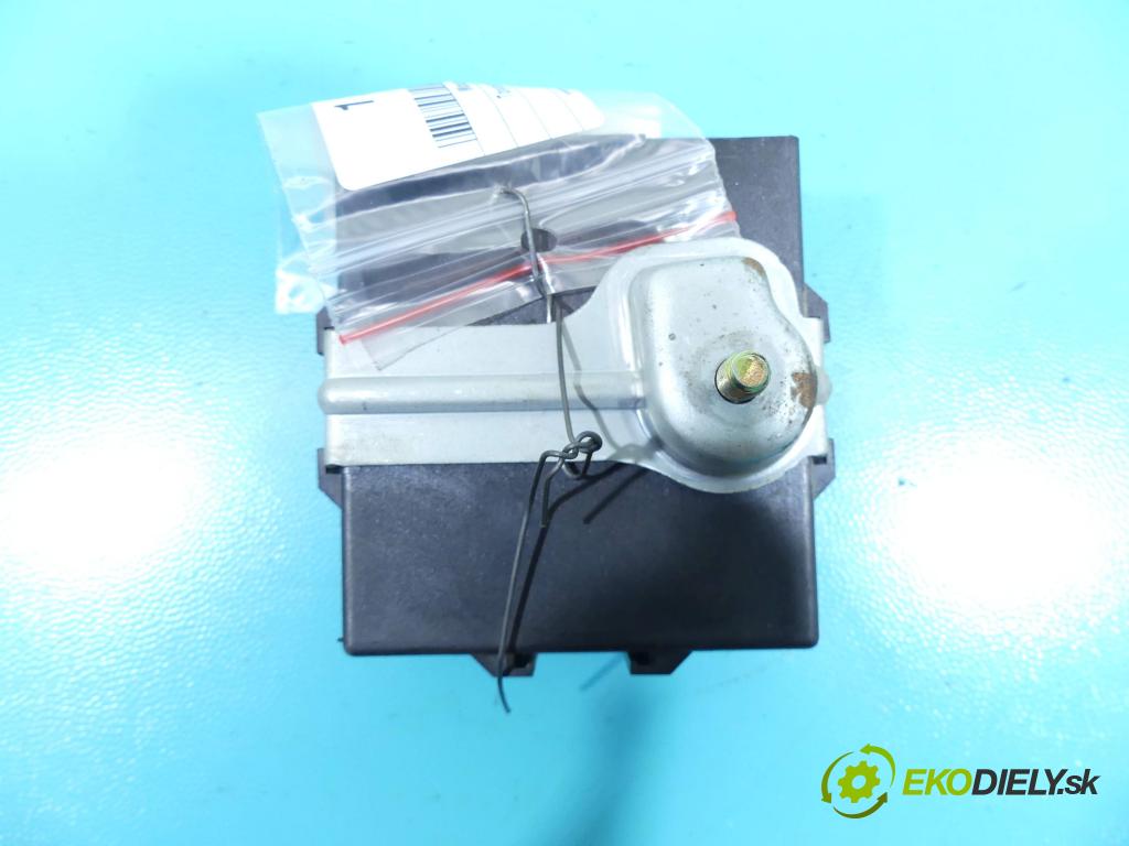 Toyota Rav4 I 1994-2000 2.0 16v 128 HP manual 94 kW 1998 cm3 3- modul riadiaca jednotka 89780-42030 (Ostatné)