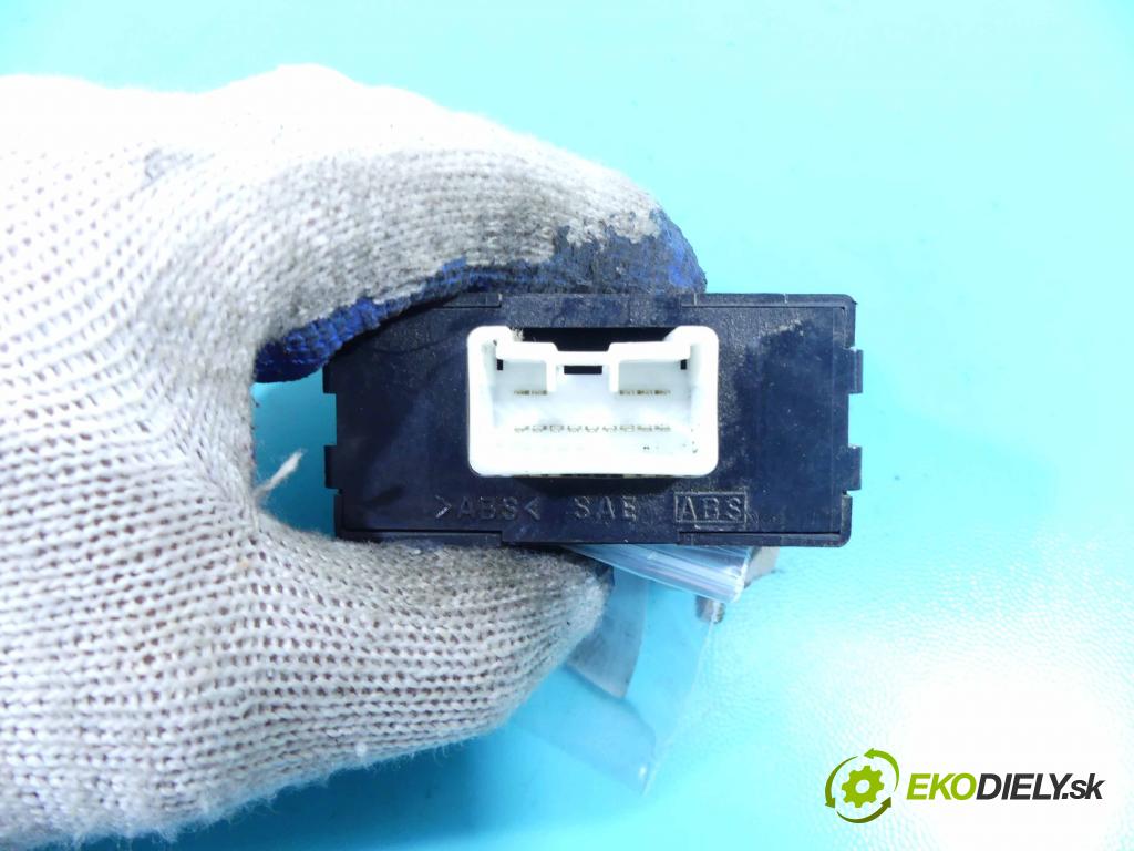 Toyota Rav4 I 1994-2000 2.0 16v 128 HP manual 94 kW 1998 cm3 3- modul riadiaca jednotka 89780-42030 (Ostatné)