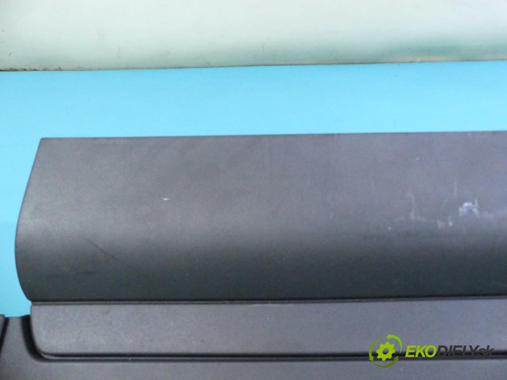 Volvo V50 2.0d 136 HP manual 100 kW 1997 cm3 5- roleta 9928100386 (Rolety kufra)