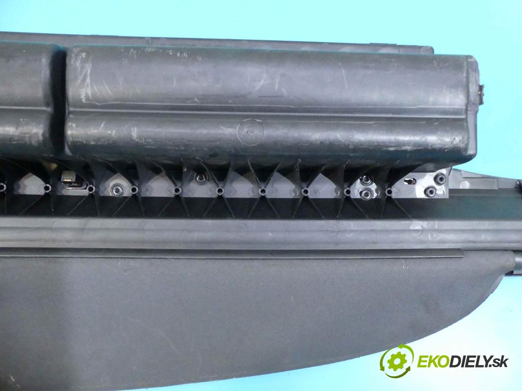 Volvo V50 2.0d 136 HP manual 100 kW 1997 cm3 5- roleta 9928100386 (Rolety kufra)