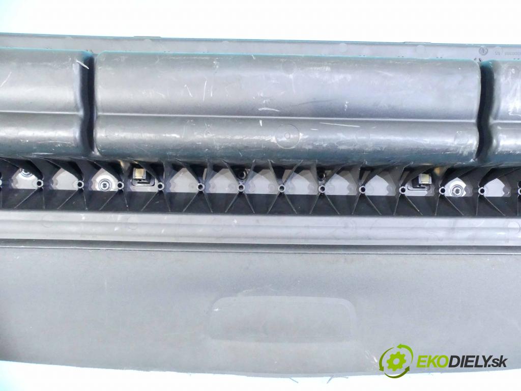 Volvo V50 2.0d 136 HP manual 100 kW 1997 cm3 5- roleta 9928100386 (Rolety kufra)