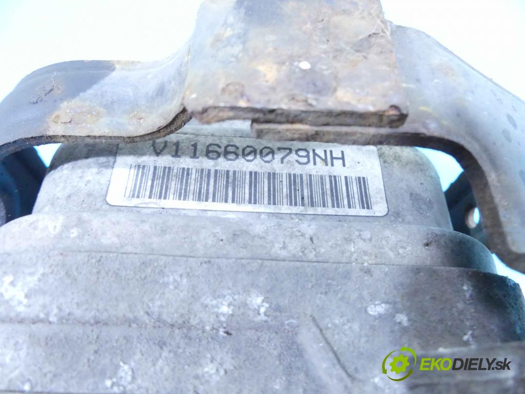 Volvo V50 2.0d 136 HP manual 100 kW 1997 cm3 5- čerpadlo posilovač 5N513K514CD (Servočerpadlá, pumpy riadenia)