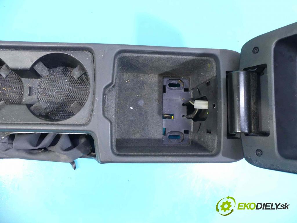 Volvo V50 2.0d 136 HP manual 100 kW 1997 cm3 5- operadlo 8687408 (Lakťové opierky)