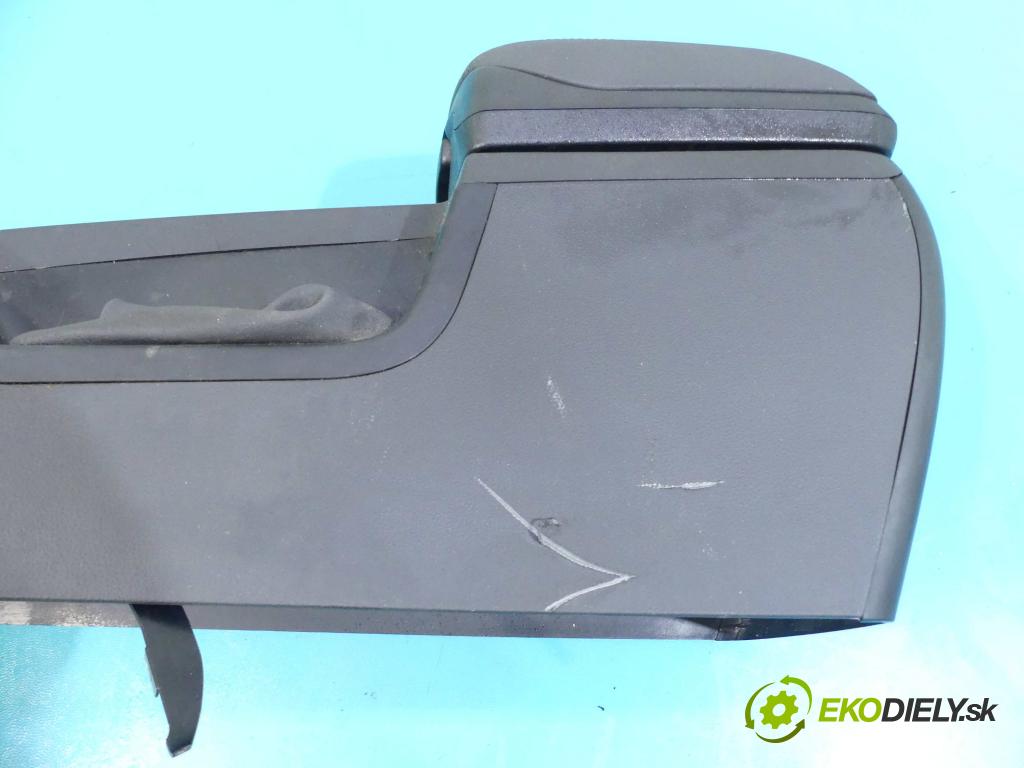 Volvo V50 2.0d 136 HP manual 100 kW 1997 cm3 5- operadlo 8687408 (Lakťové opierky)