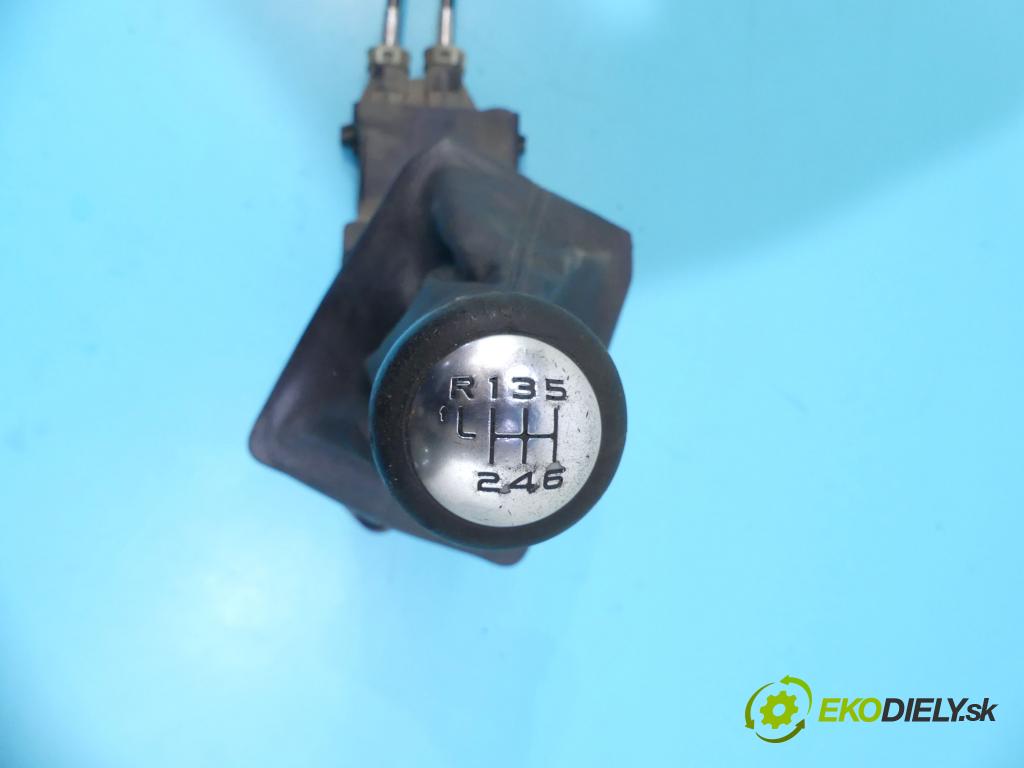 Peugeot 508 2010-2018 1.6 THP 156 HP manual 115 kW 1598 cm3 5- Páka: Změny: stupeň,rýchlosť 9614413E (Rýchlostné páky / kulisy)