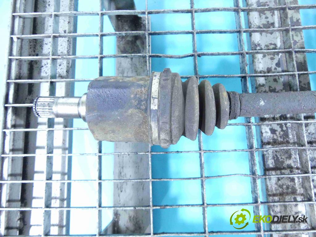 Honda Civic VII 2000-2006 1.4 16v 90 HP manual 66 kW 1396 cm3 5- poloos pravé  (Poloosy)