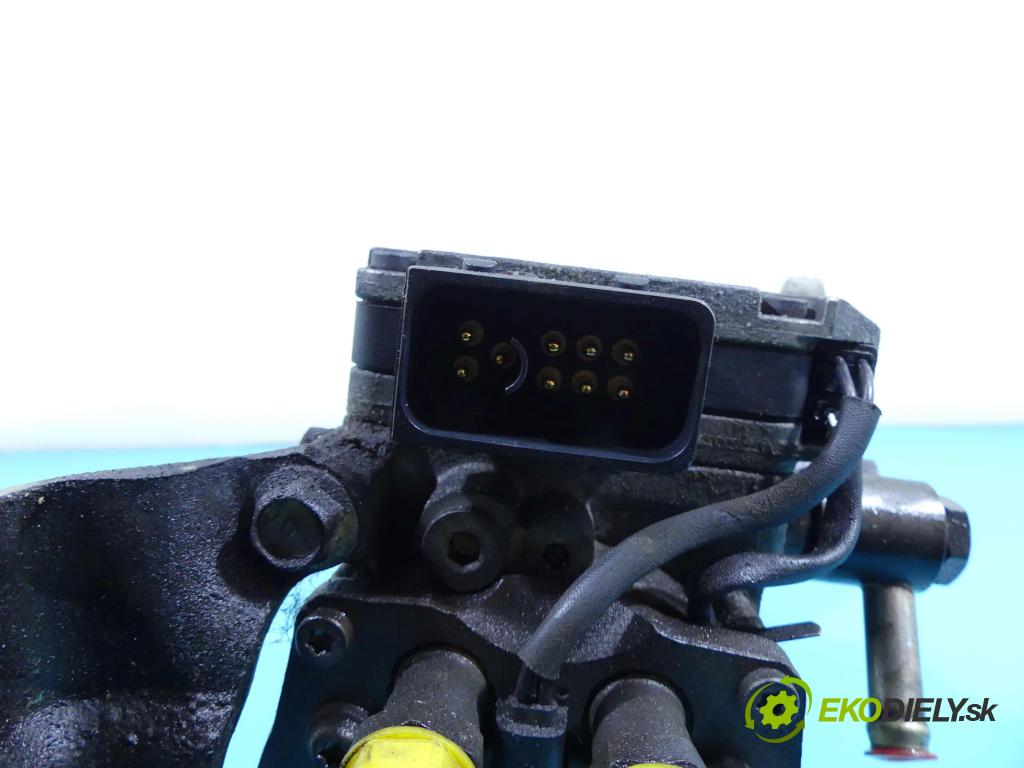 Nissan Almera tino 2.2 td 114 HP manual 84 kW 2184 cm3 5- čerpadlo vstrekovacia 0470504028 (Vstrekovacie čerpadlá)